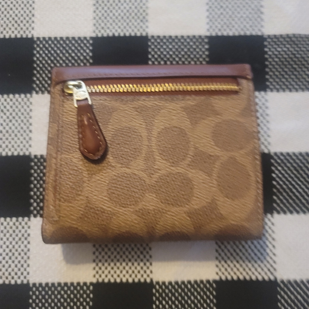 Coach wallet - Picture 2 of 3